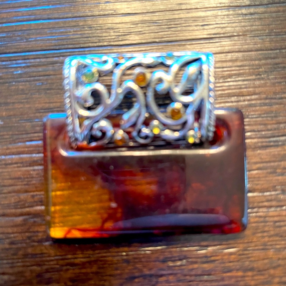 Pretty amber colored pendant for a necklace ( not included)